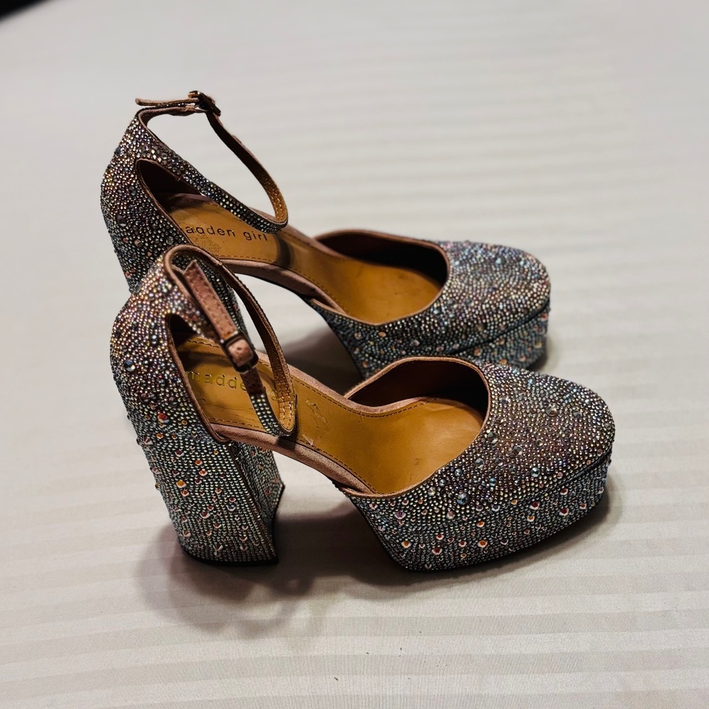 Madden Girl Sequins Platform Shoes Nude Size 7 M Ankle Straps